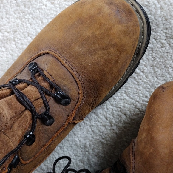 Wolverine waterproof brown leather ankle boots. Size 8.5 - Picture 2 of 12